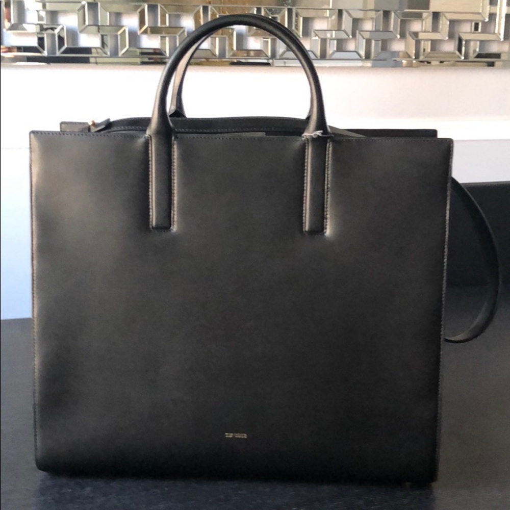 NWT Sarah White Top Handle Tote